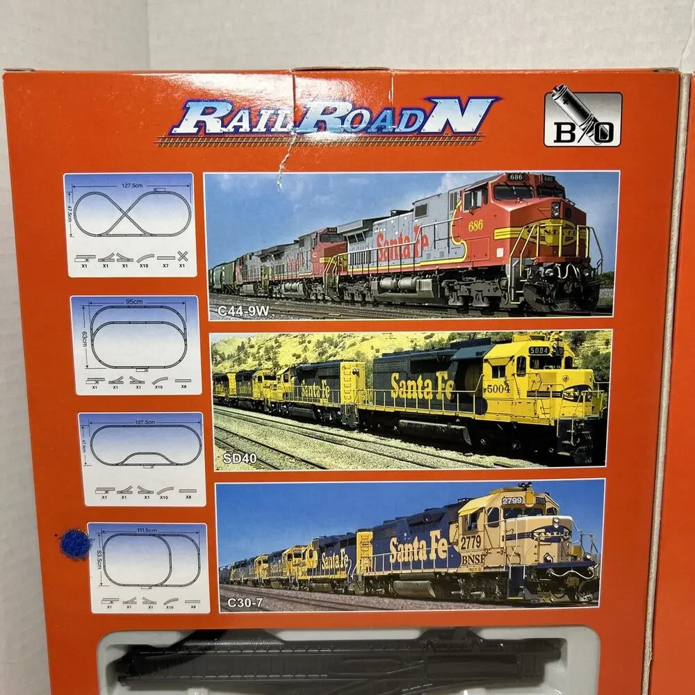 New-Ray RailRoad N Scale Santa Fe C44-9W Diecast Battery Operated Train Set